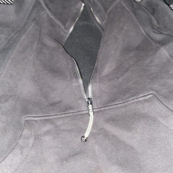 LuLuLemon Women’s Oversized Scuba Half-Zipped hoodie - Picture 5 of 11